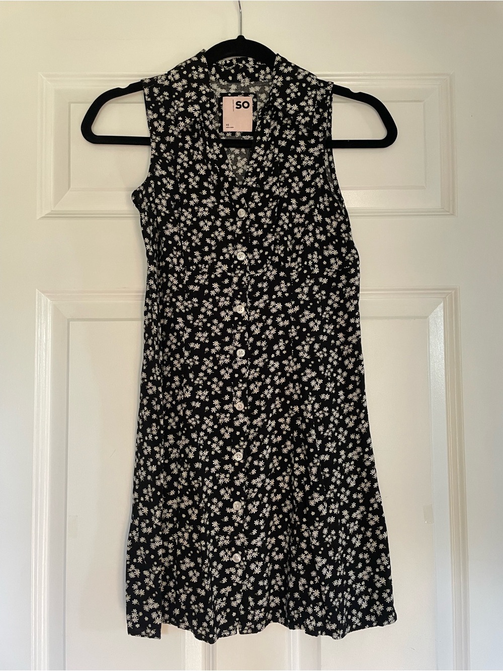 SO Black Daisy Print Button Front Dress